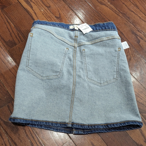BNWT Madewell Button front Jean  skirt - sz 25 - Picture 3 of 10